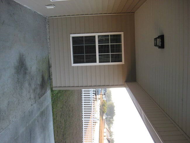 Building Photo - THE VILLAGES AT GODLEY STATION