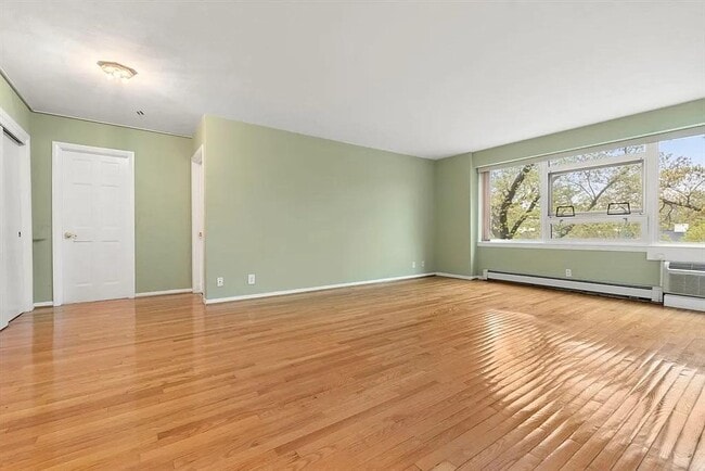 Building Photo - 10 Hammond Pond Pkwy
