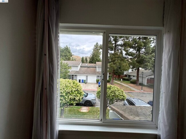 Building Photo - 157 El Dorado Common