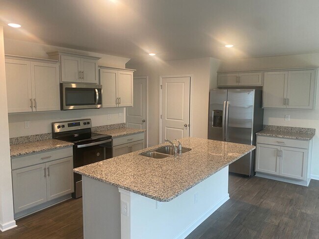 Building Photo - Be the First to Live in This Stunning Brand New Home!