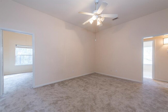 Building Photo - 26 Clover Gate Cir