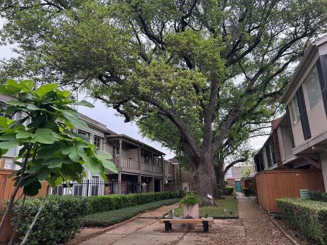 Primary Photo - 2595 Marilee Ln