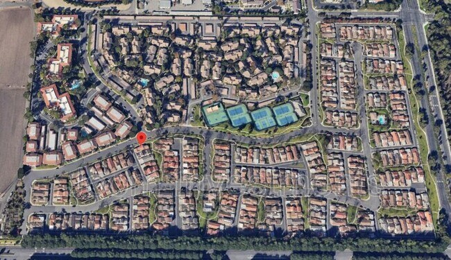 Building Photo - 41 Orchard