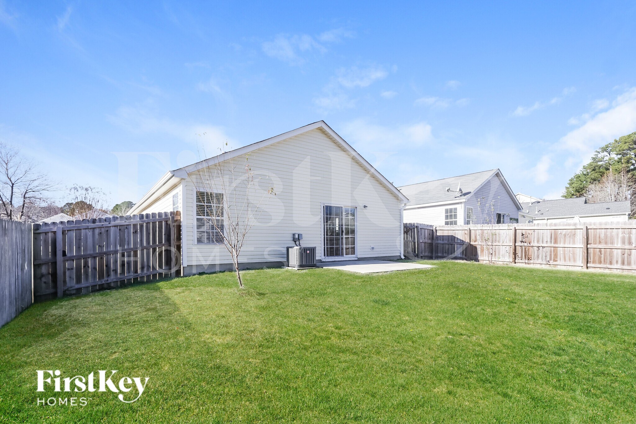 Building Photo - 4952 Silverdene St