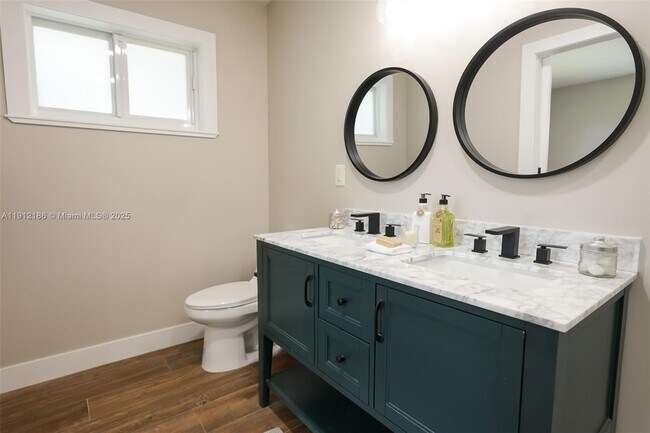 Building Photo - 19450 SW 125th Ave