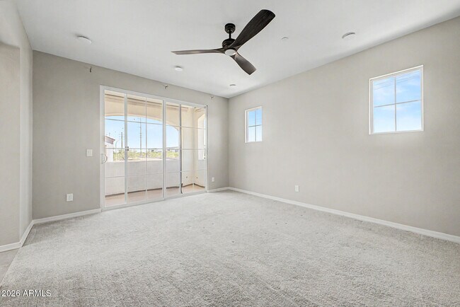 Building Photo - 291 E Markwood Dr