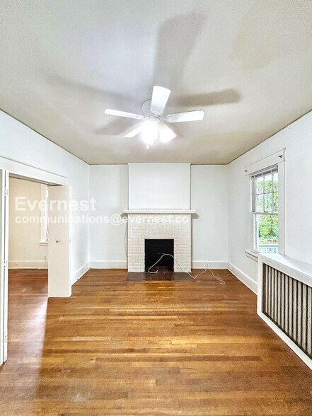 Building Photo - 3114 Barton Ave