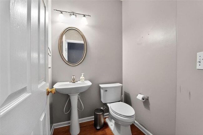 Building Photo - 605 Lofty Ln