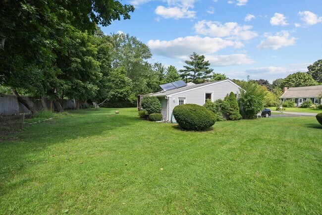 Building Photo - 26 Melanie Cir