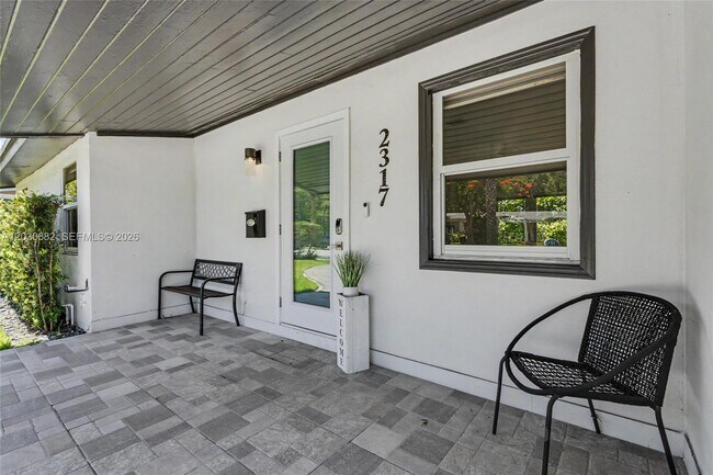 Building Photo - 2317 SW 34th Ave