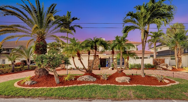 Building Photo - 937 Fern Dr