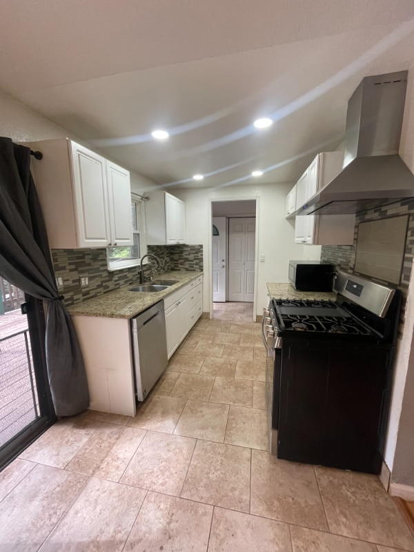 Building Photo - 3209 Amber Trail