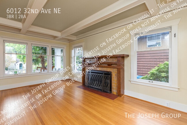 Building Photo - 6012 32nd Ave NE