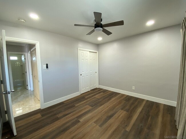 Building Photo - 4384 Clairemont Dr