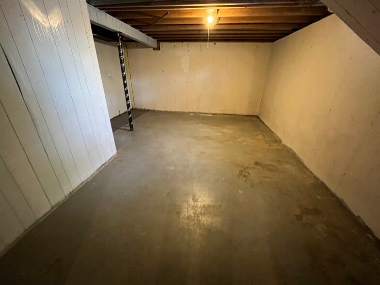 Building Photo - 12845 Renwood Dr