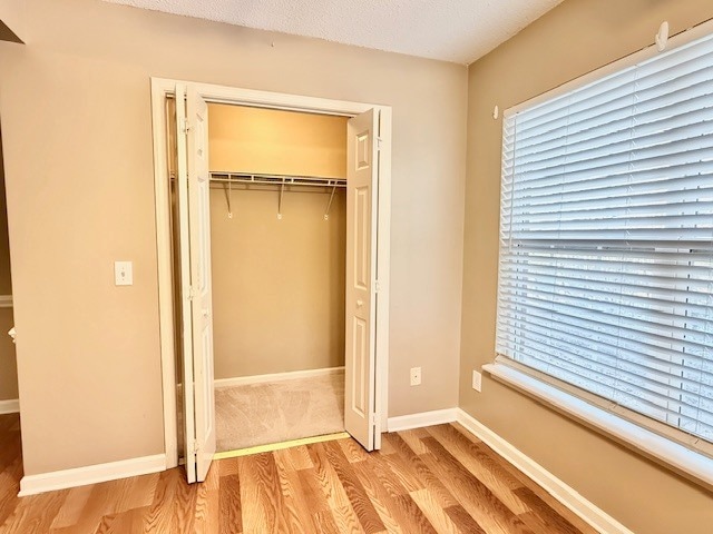 Building Photo - 533 3rd Loop Rd