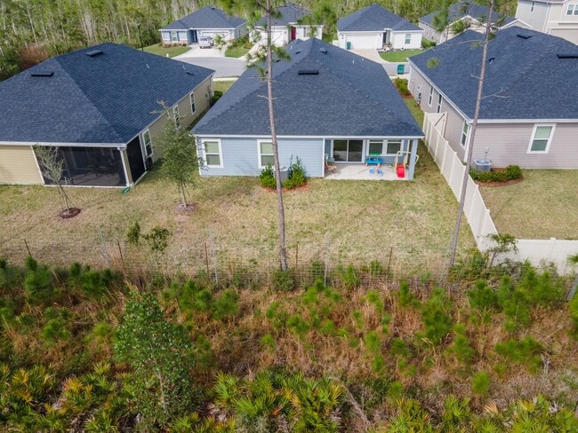 Building Photo - Welcome to Williamstown