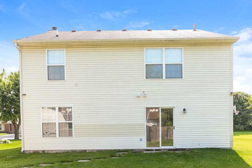 Building Photo - 8130 Amble Way