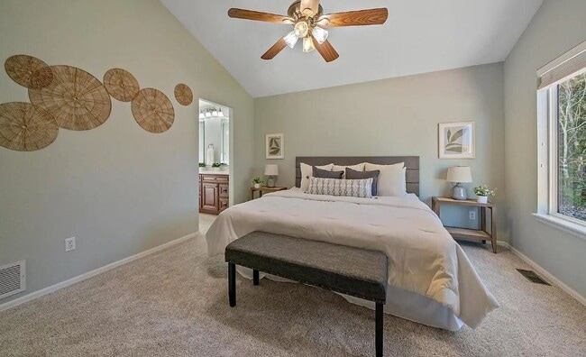 Building Photo - 2817 W 34th St