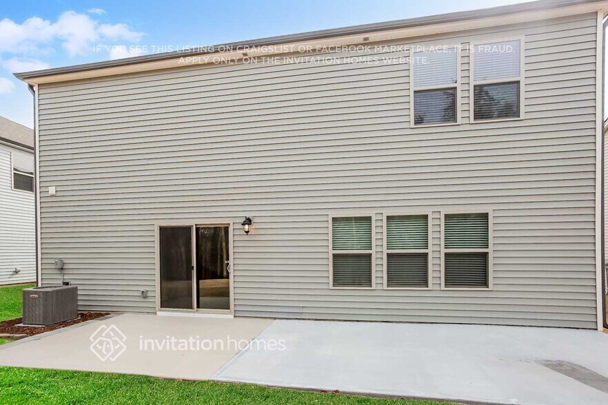 Building Photo - 5715 Fenway Dr