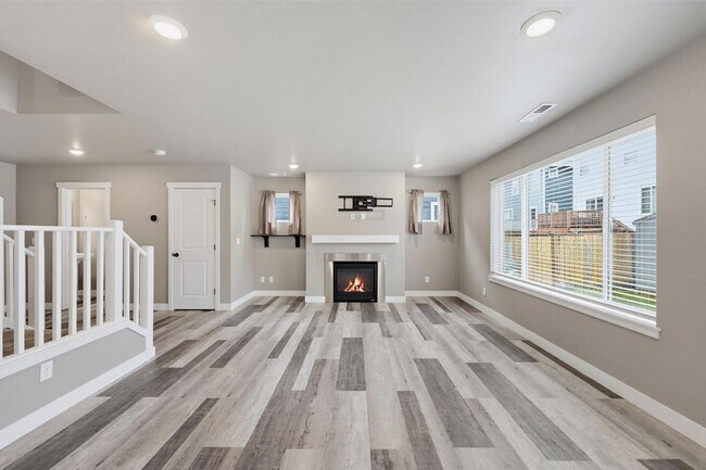 Building Photo - Spacious Newer Lacey Home | 3-Bed Home with A/C, Gas Fireplace, Bonus Loft & Fully Fenced Backyard!