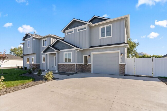 Building Photo - GORGEOUS 3bd/2.5ba Payette Duplex w/Modern construction, pristine condition, and ready for you!