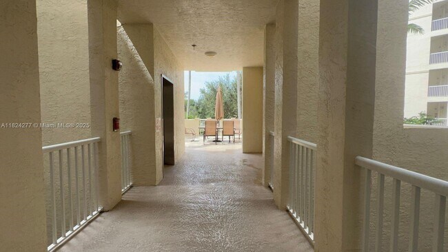 Building Photo - 3500 Oaks Clubhouse Dr