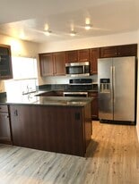 Building Photo - 7964 Mission Center Ct