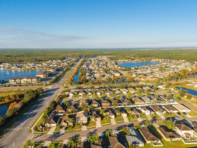 Building Photo - Beautiful 3-Bedroom Home for Rent in Port Orange Plantation