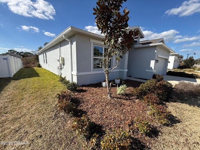 Building Photo - 412 Three Oaks Dr