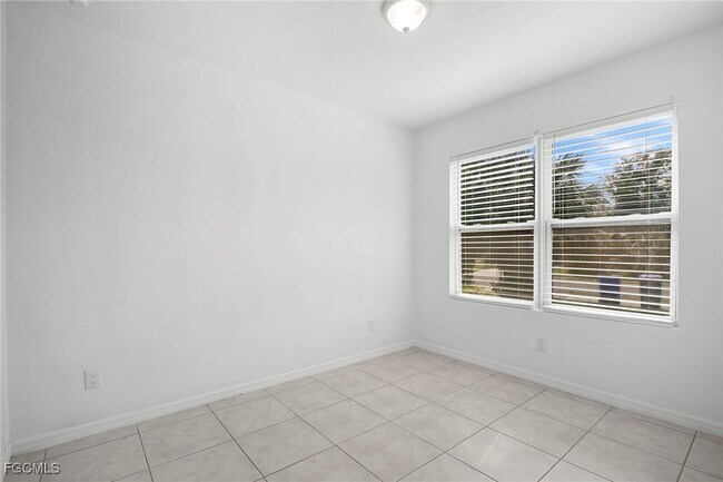 Building Photo - 3309 Armstrong Ct