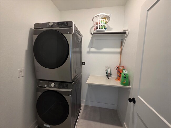 Building Photo - 18710 Colorado River Ln