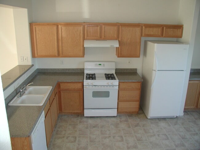 Building Photo - Soneto Creek