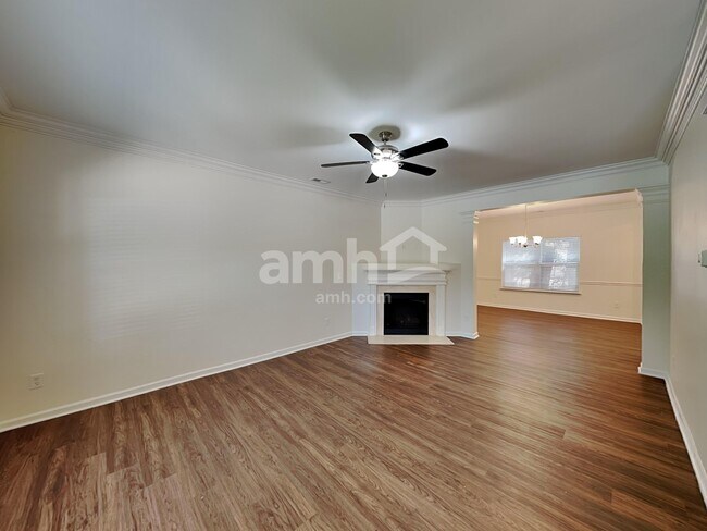 Building Photo - 107 Fleishhacker Pl