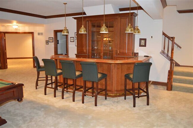 Building Photo - 711 Berkshire Ct