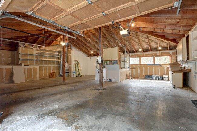 Building Photo - Where Architecture Meets Nature – Private Mercer Island Gem