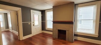 Building Photo - 527 W Water St