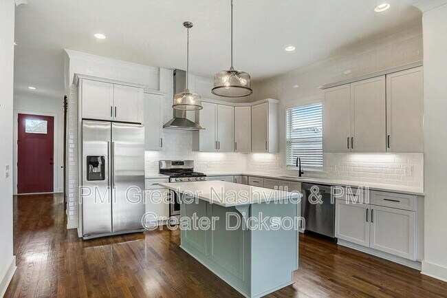 Building Photo - 1113 Park St