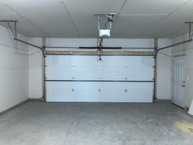 Building Photo - Valley View Townhomes