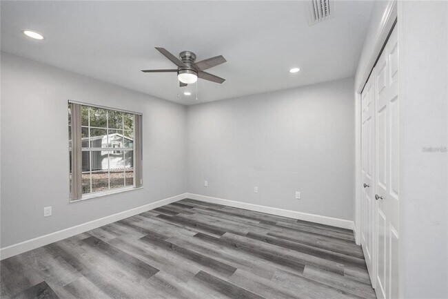 Building Photo - 2103 SW 75th Terrace