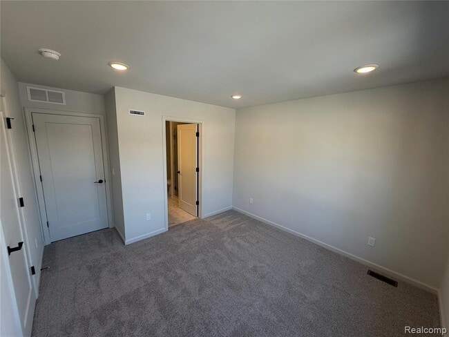 Building Photo - 23614 Parkview Ln