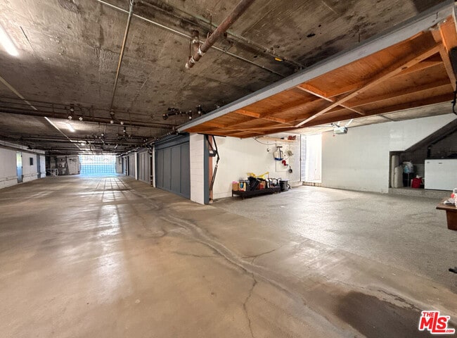 Building Photo - 2336 28th St