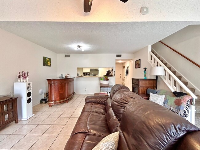 Building Photo - 6031 Old Fredericksburg Rd