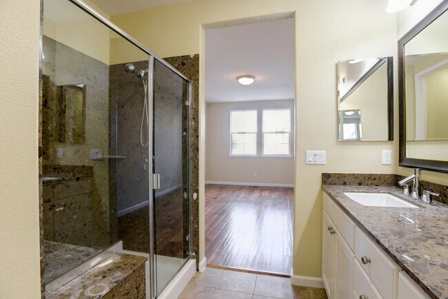 Building Photo - 631 True Wind Way