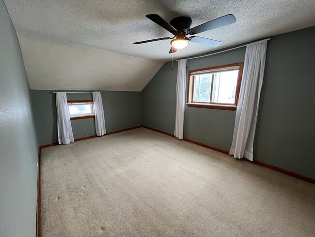 Building Photo - Click the “Apply Now” button or email wapmrentals@gmail.com for a prompt response.