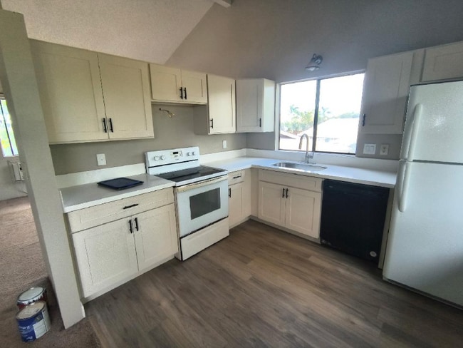 Building Photo - 279 Lakau Pl