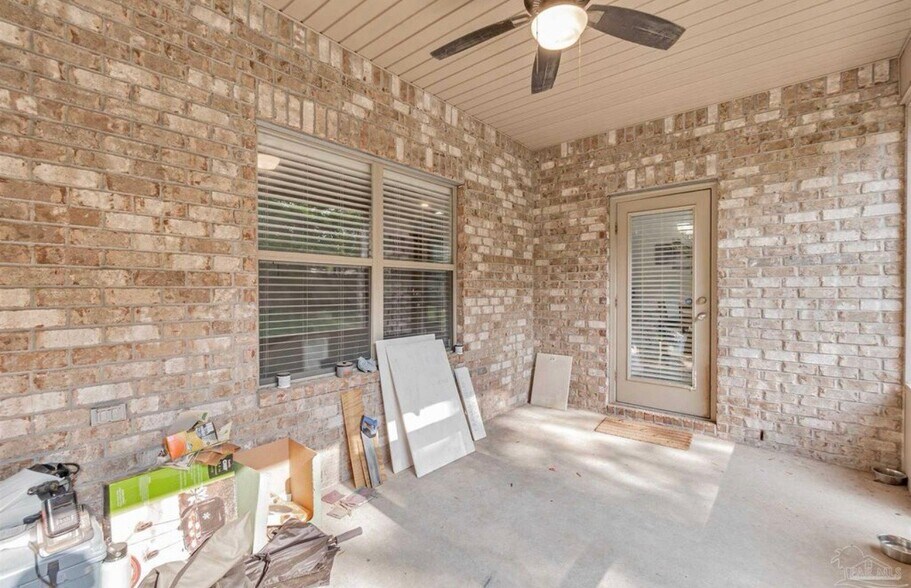 Building Photo - 5811 Rustic Ridge Cir