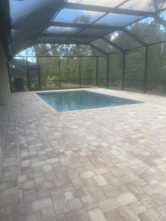 Building Photo - 7268 Great Egret Blvd