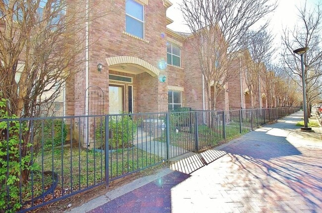 Primary Photo - 5306 Bexar St