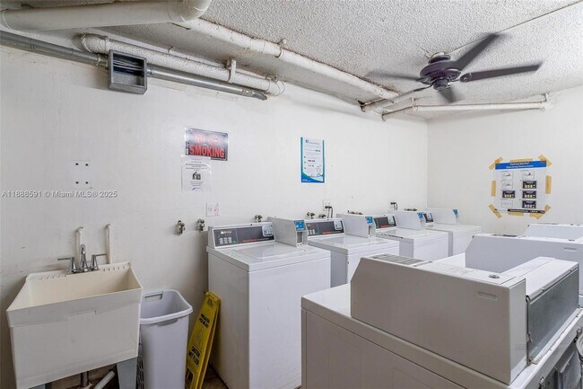 Building Photo - 16851 NE 23rd Ave